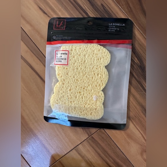 Beauty Sponges Lot of 7 NWT Please see pictures for details. - Picture 2 of 8